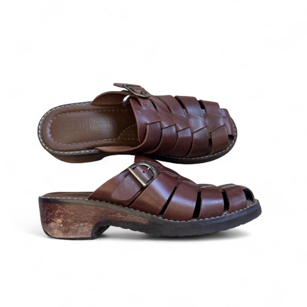 Y2K Faded Glory Brown Leather Clogs